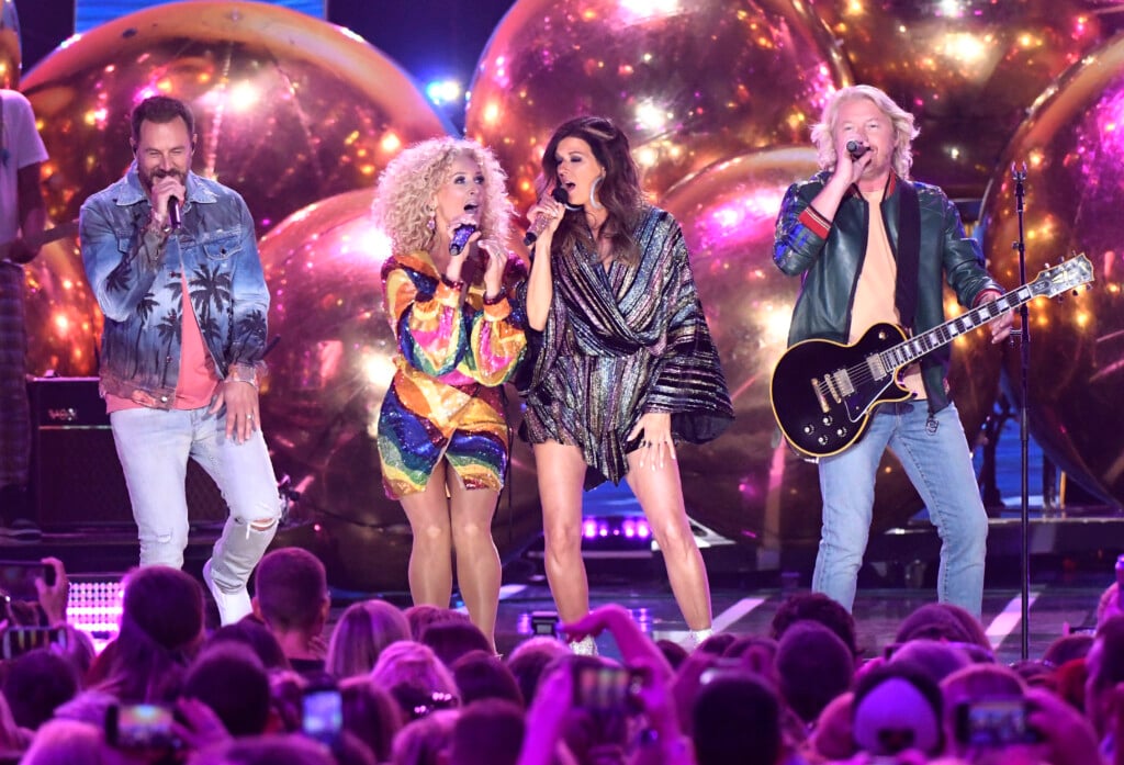 2018 Cmt Music Awards Show Nashville, Tennessee, U.s.
