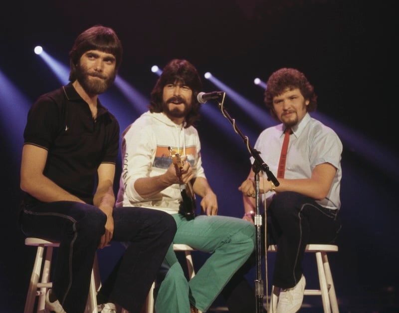 ‘cmt Giants: Alabama’ Tribute Featuring Blake Shelton And Luke Bryan Gets Airdate