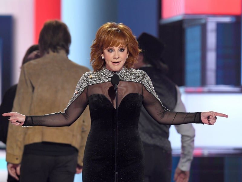 Reba Mcentire Will Host 60th Academy Of Country Music Awards In May