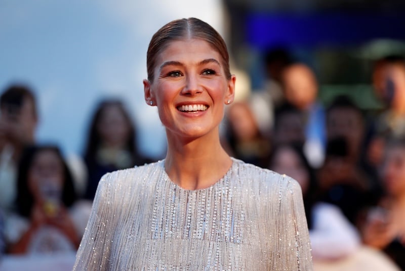 Rosamund Pike Refused To ‘unzip And Drop The Dress’ In Her James Bond Audition