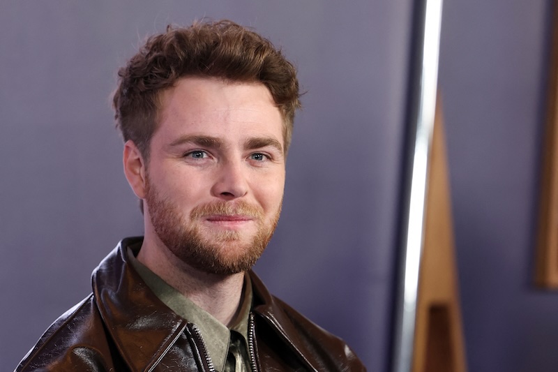 Alex Warren’s ‘ordinary’ Spends Second Straight Week At No. 1 On Billboard Hot 100