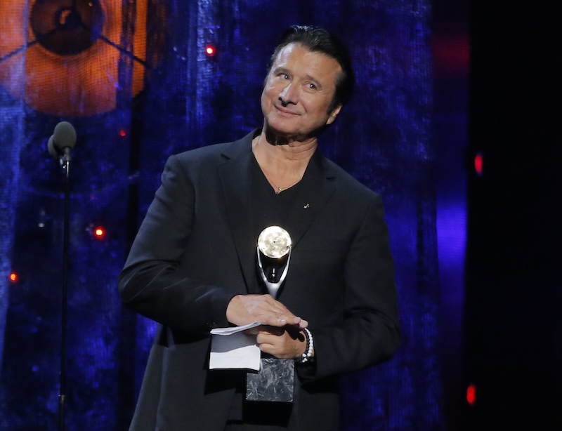 Steve Perry Auctioning Off Personal Items From His Archives To Benefit Wildfire Victims