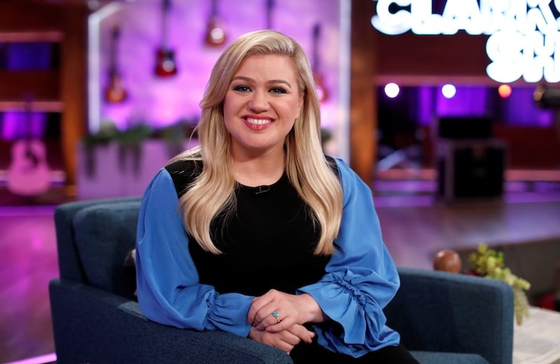 Kelly Clarkson Postpones Start Of Las Vegas Residency At Last Minute Due To Vocal Issues
