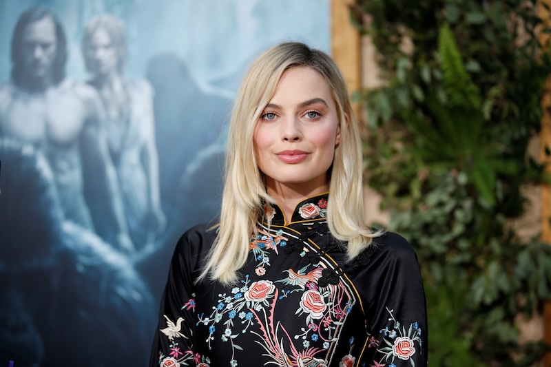 Margot Robbie In Talks To Star In Tim Burton’s Remake Of ‘attack Of The Fifty Foot Woman’