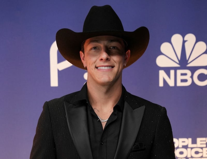 Tayler Holder Rescues Goats From Burning Family Barn