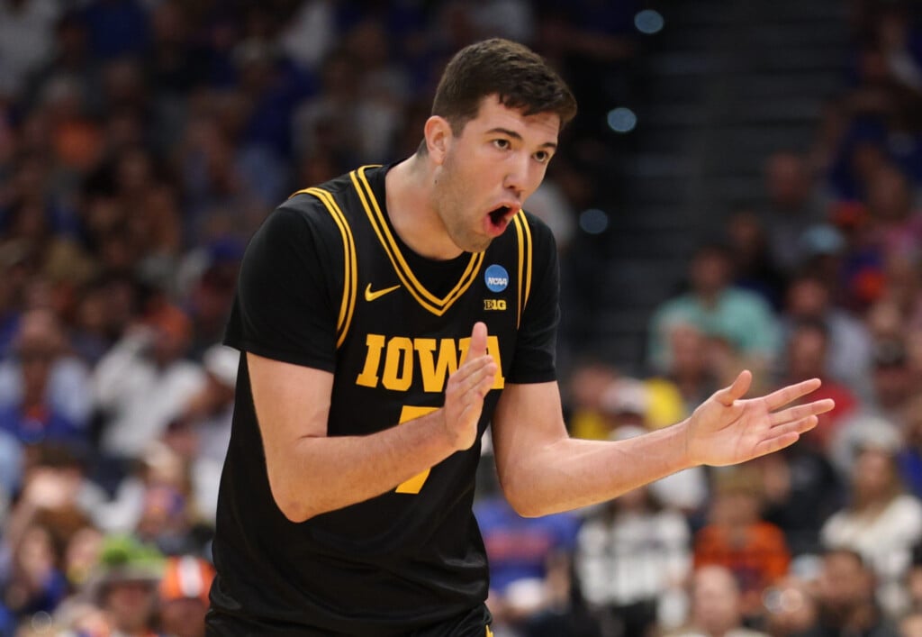 Mar 22, 2026; Tampa, Fl, Usa; Iowa Hawkeyes Forward Alvaro Folgueiras (7) Reacts After A Play Against The Florida Gators In The Second Half During A Second Round Game Of The Men's 2026 Ncaa Tournament At Benchmark International Arena. Mandatory Credit: Nat