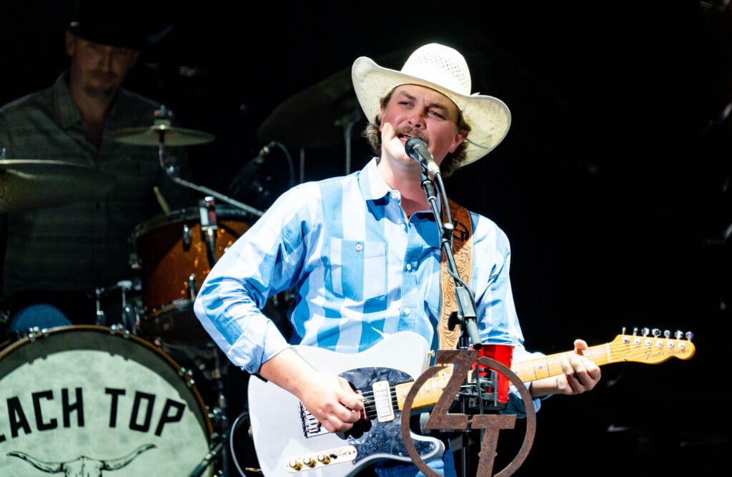Zach Top Takes The Stage Ahead Of Dierks Bentley At Talking Stick Resort Amphitheatre In Phoenix On June 20, 2025.