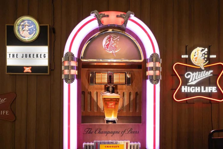 Miller High Life Jukebox 052926 B20ae1e173894a76b9d097e1dfd08902