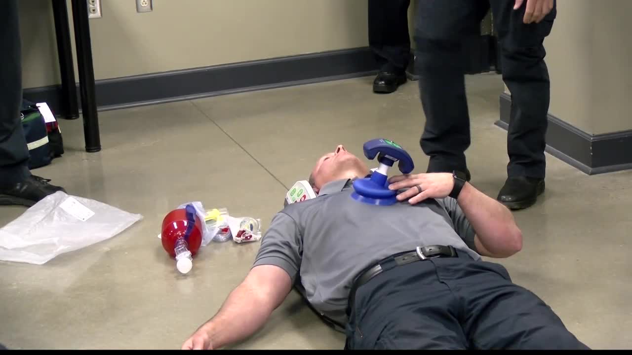 Tuscaloosa Fire Rescue Gets New Life Saving Device Wvua 23 0836