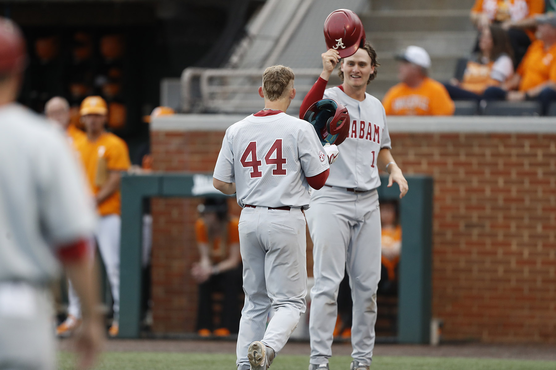 Bama baseball falls to No.1 Tennessee - WVUA 23