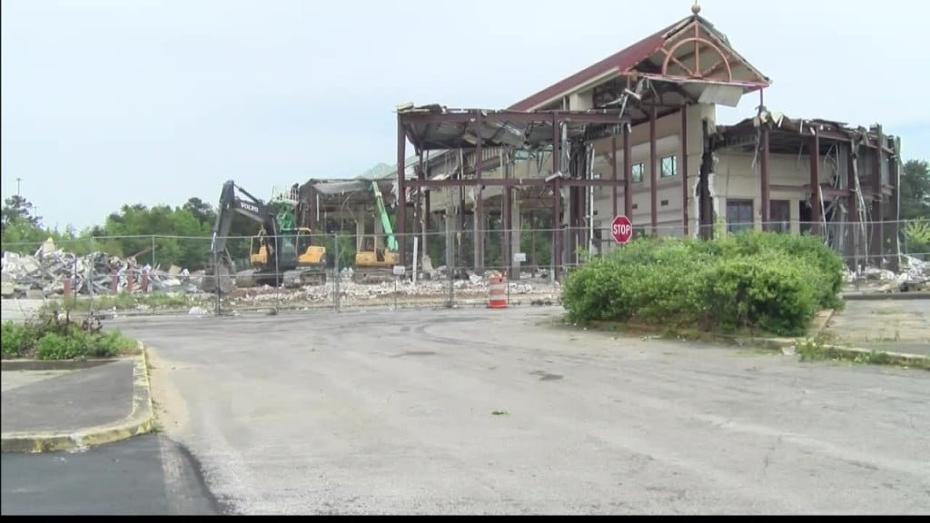 Demolition At Mcfarland Mall Anneliese