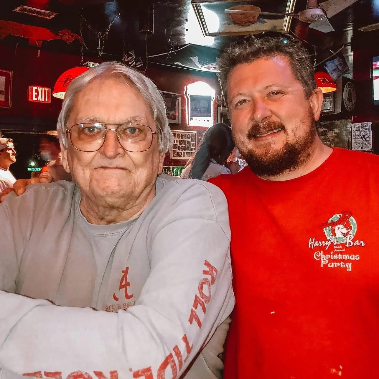 Locals remember Harry Hammonds, basketball player and bar owner - WVUA 23