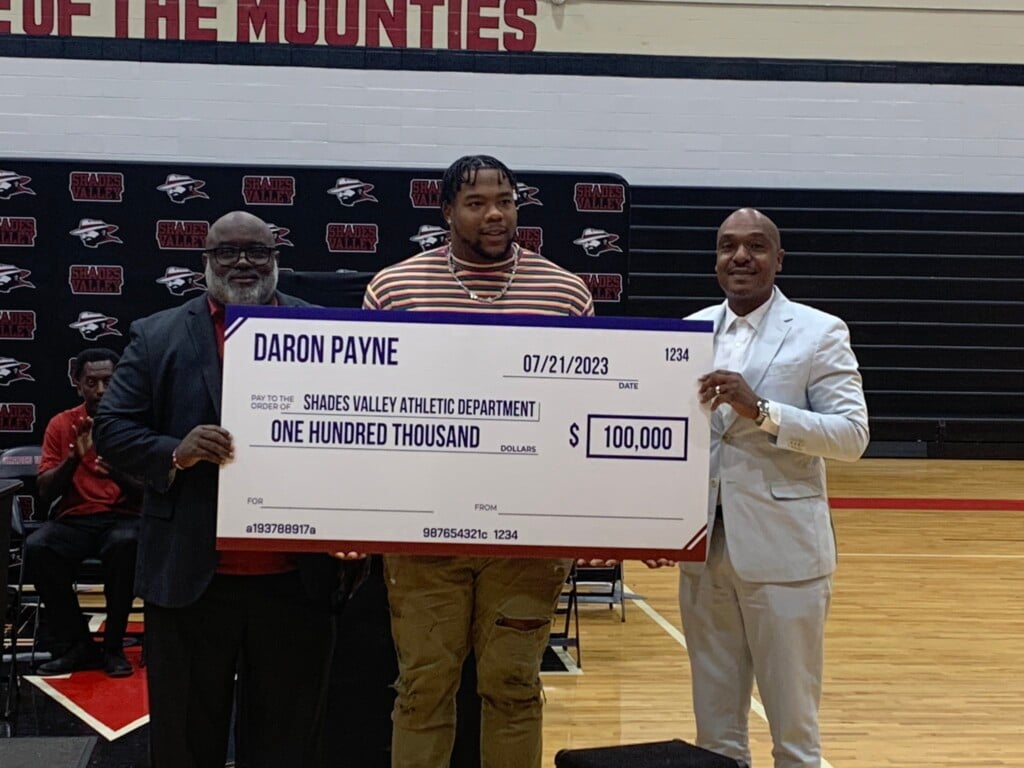Pic Daron Payne Jersey Retired At Svhs