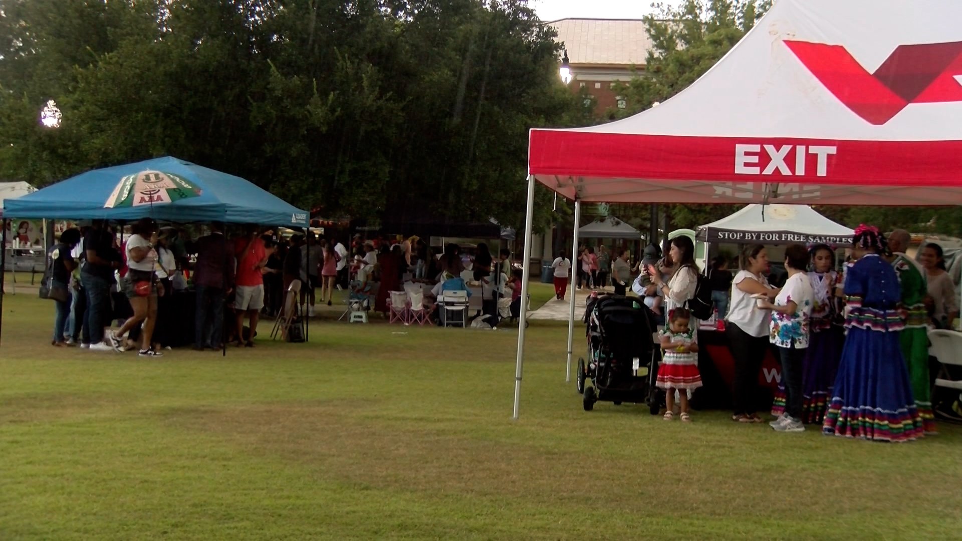 Hispanic Heritage Festival Fills Government Plaza With Games, Music ...