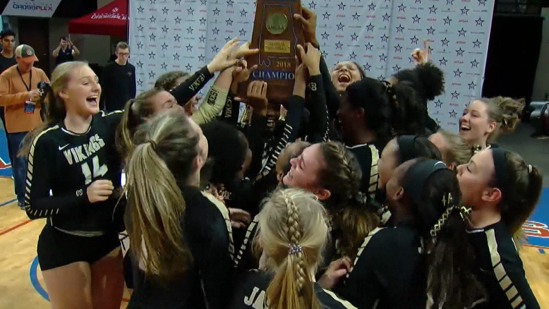 JASPER HIGH SCHOOL VOLLEYBALL CLAIMS 5A STATE CHAMPIONSHIP - WVUA 23