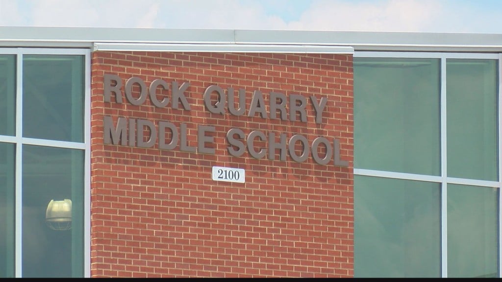 ROCK QUARRY MIDDLE SCHOOL HOLDS LAST DAY - WVUA 23