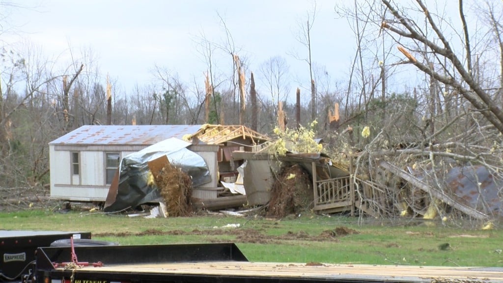 Tornado Damage – Centreville
