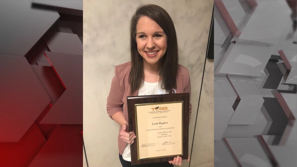 Hillcrest teacher in running for statewide award - WVUA 23