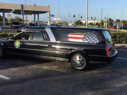 Funeral home drivers stop for coffee while carrying veteran (Photo courtesy: Rob Carpenter)