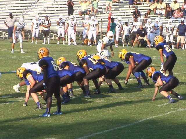 QB Sherod Sidbury lines up the Buccaneers. 