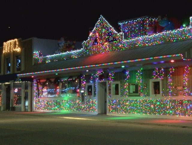 Wrightsville Beach Christmas Vacation Special 2022 Ditto': Wrightsville Beach Bars Having Fun With Holiday Lights - Wwaytv3