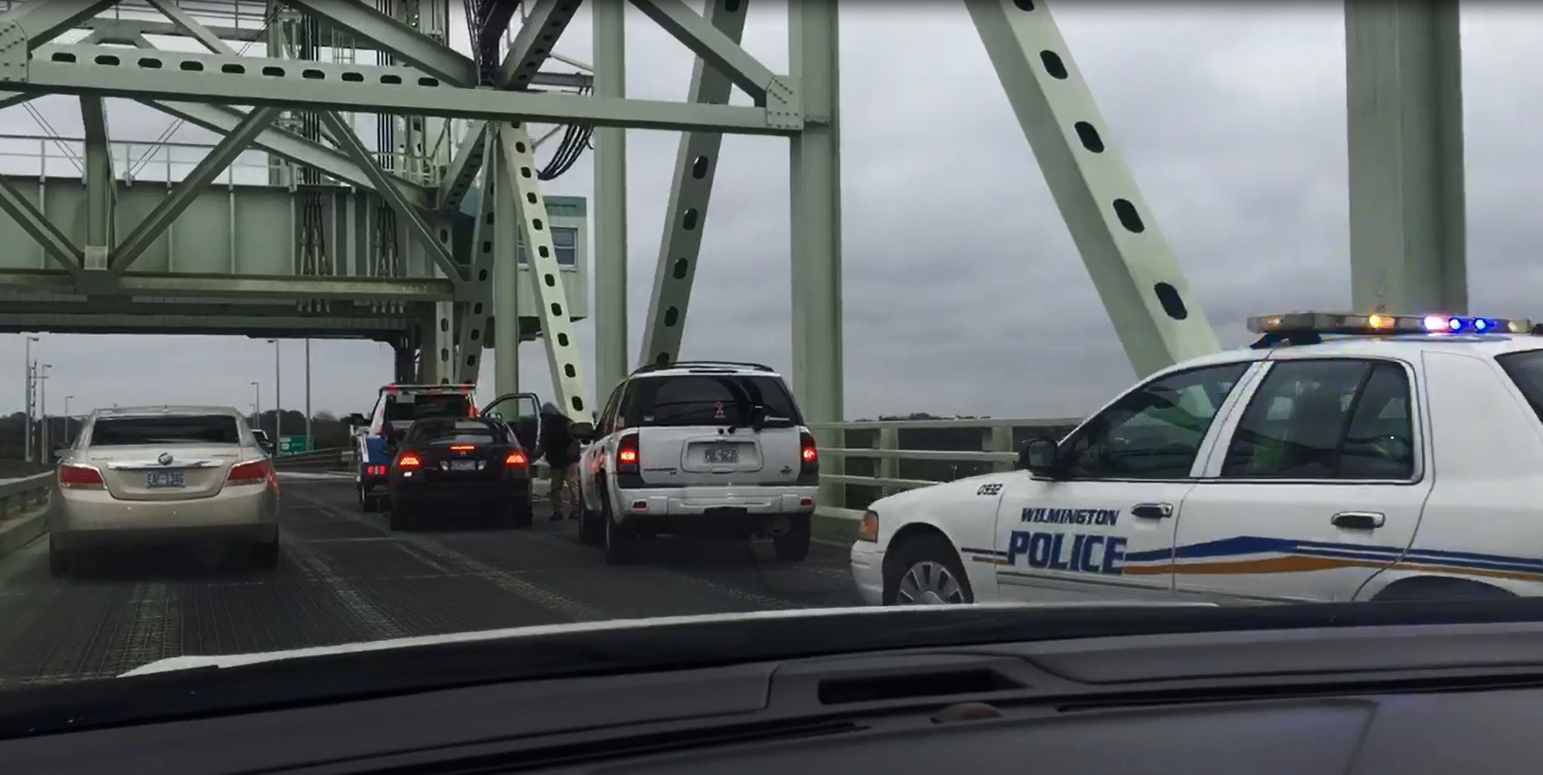 Traffic alert: Accident on Cape Fear Memorial Bridge - WWAYTV3