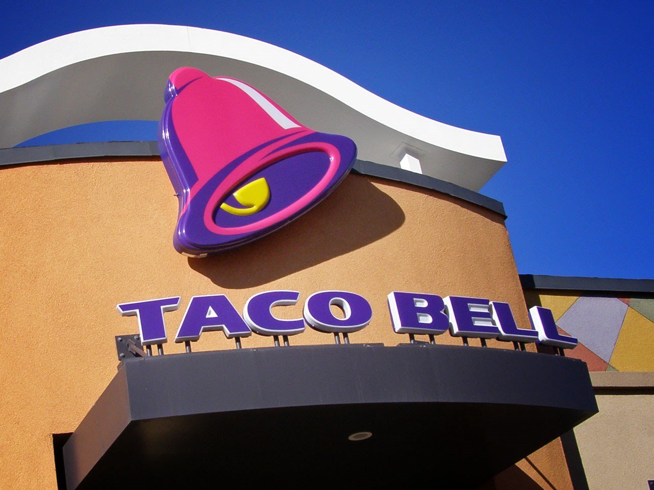 Taco Bell adding 20 items to $1 menu in 2018 - WWAYTV3