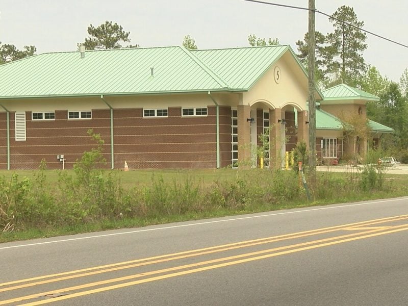 The Leland Fire Rescue station on NC 133. (Photo: Hannah Patrick/WWAY)