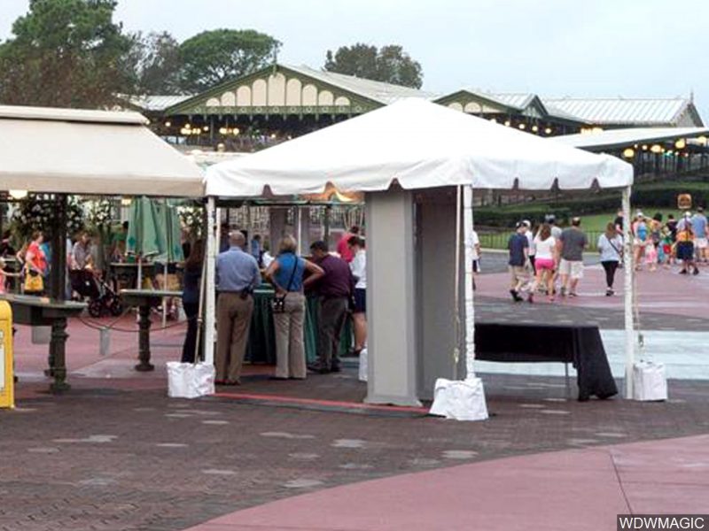 A security checkpoint at the entrance of the Magic Kingdom at Walt Disney World. (Photo: WDWMAGIC)