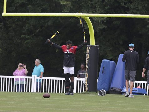 QB Cam Newton works out during a Carolina Panthers preseason practice in August 2017. (Photo: WSOC)