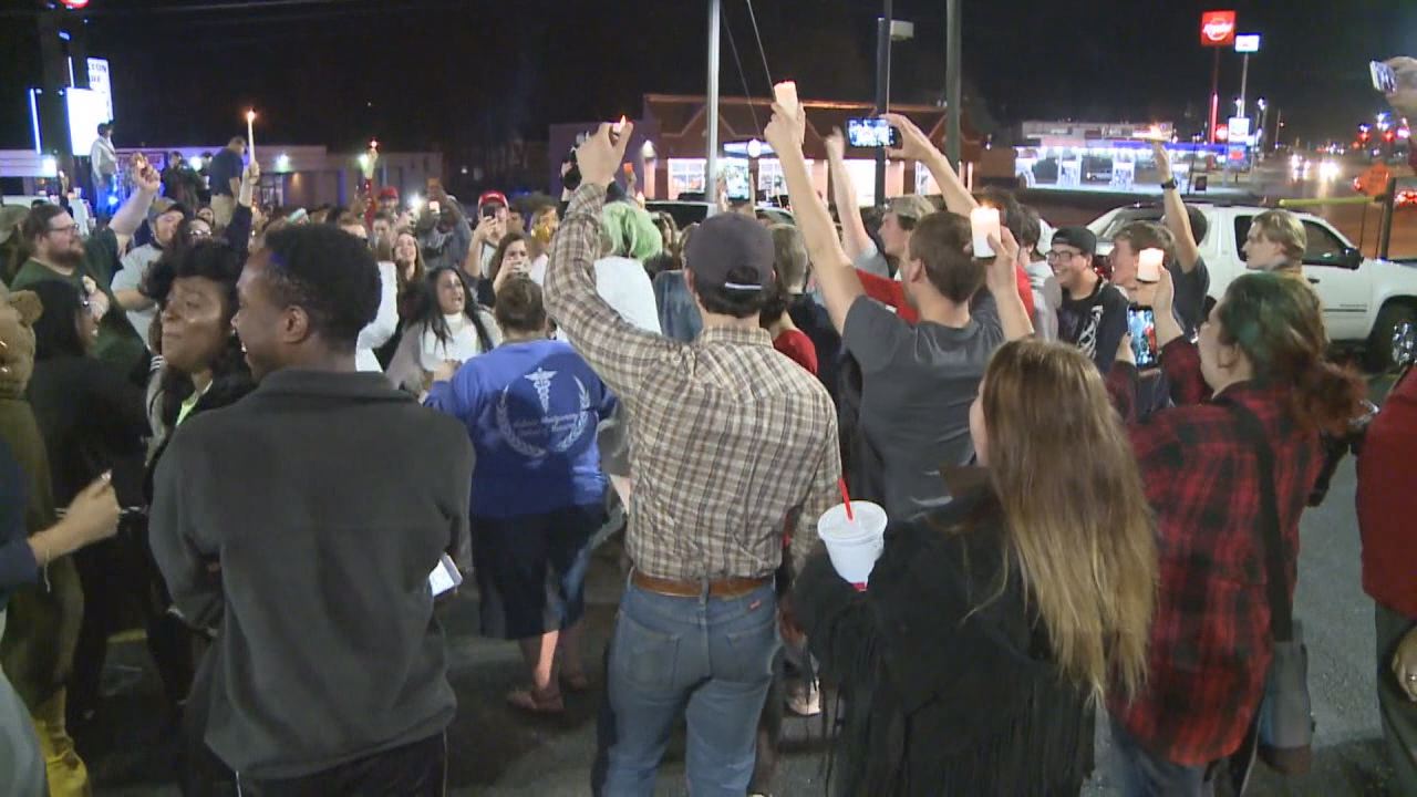 What Did We Miss? Candlelight vigil held for burneddown Taco Bell