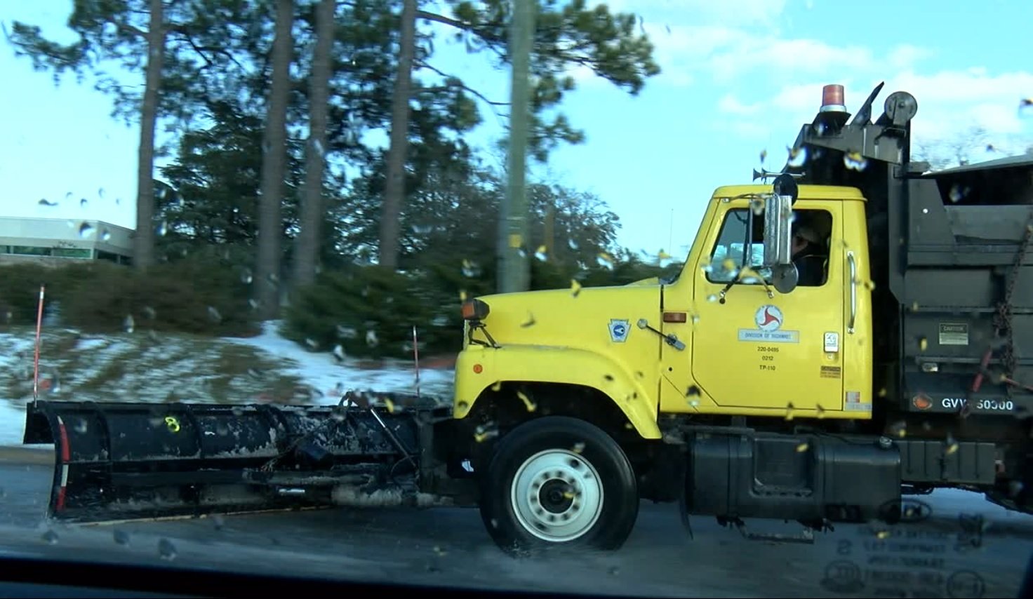 More NCDOT Crews And Trucks Arriving To Remove Ice From Roads - WWAYTV3