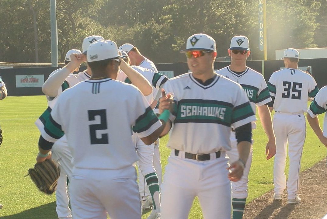 UNCW Diamond Hawks take opening game in extra innings WWAYTV3