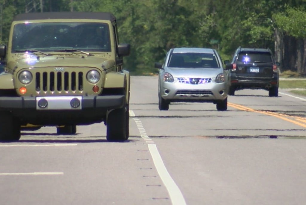 Cars traveling down NC-133 just past Mallory Creek and Westport on April 30