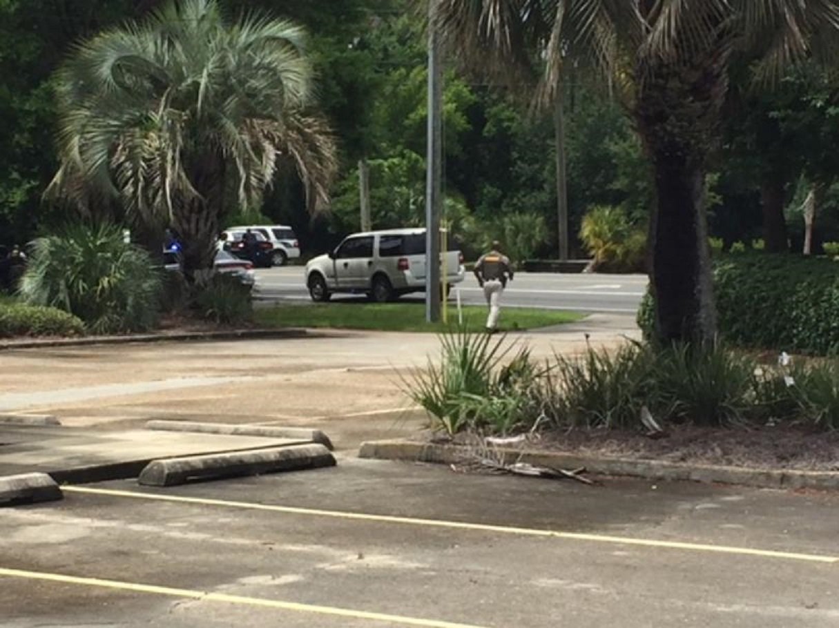 Officials Barricaded Murder Suspect Fires On Law Enforcement In Panama   IMG 6392 