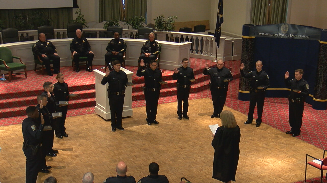 Wilmington Police Department swears in 10 new officers - WWAYTV3