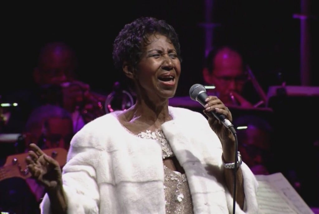 Aretha Franklin singing in one of her last performances
