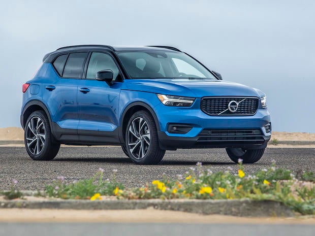 2019-volvo-xc40-kbb.jpg