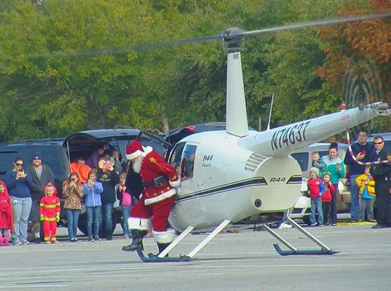 Santa coming to Independence Mall WWAYTV3
