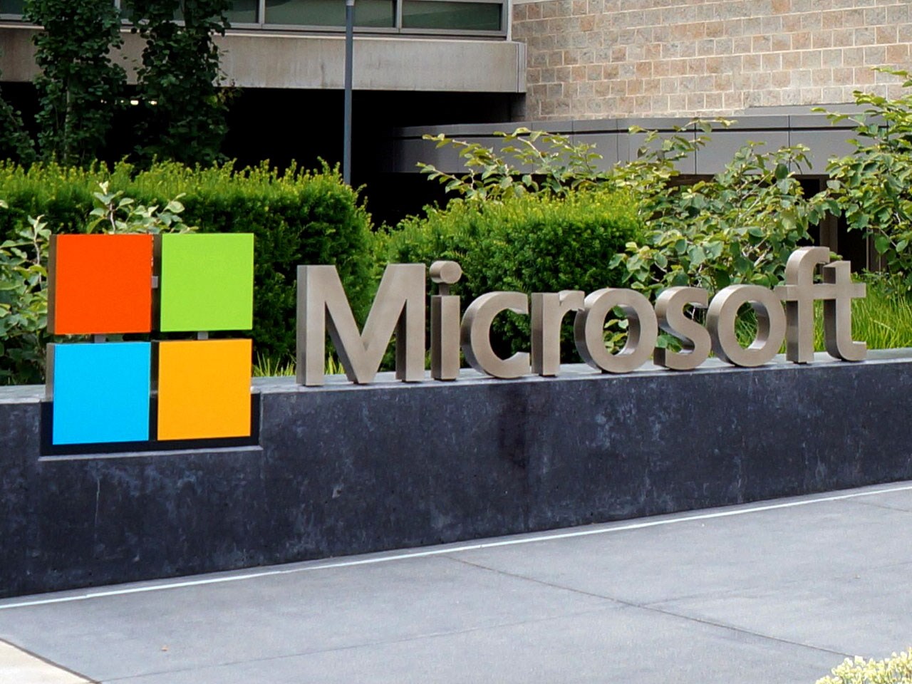 Microsoft expanding in North Carolina, will hire hundreds WWAYTV3