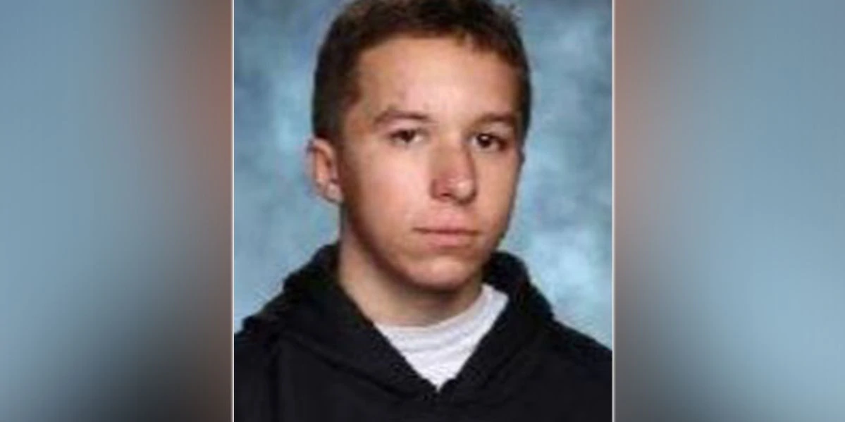 Virginia teen accused of fatally shooting mother, 6-year-old brother ...