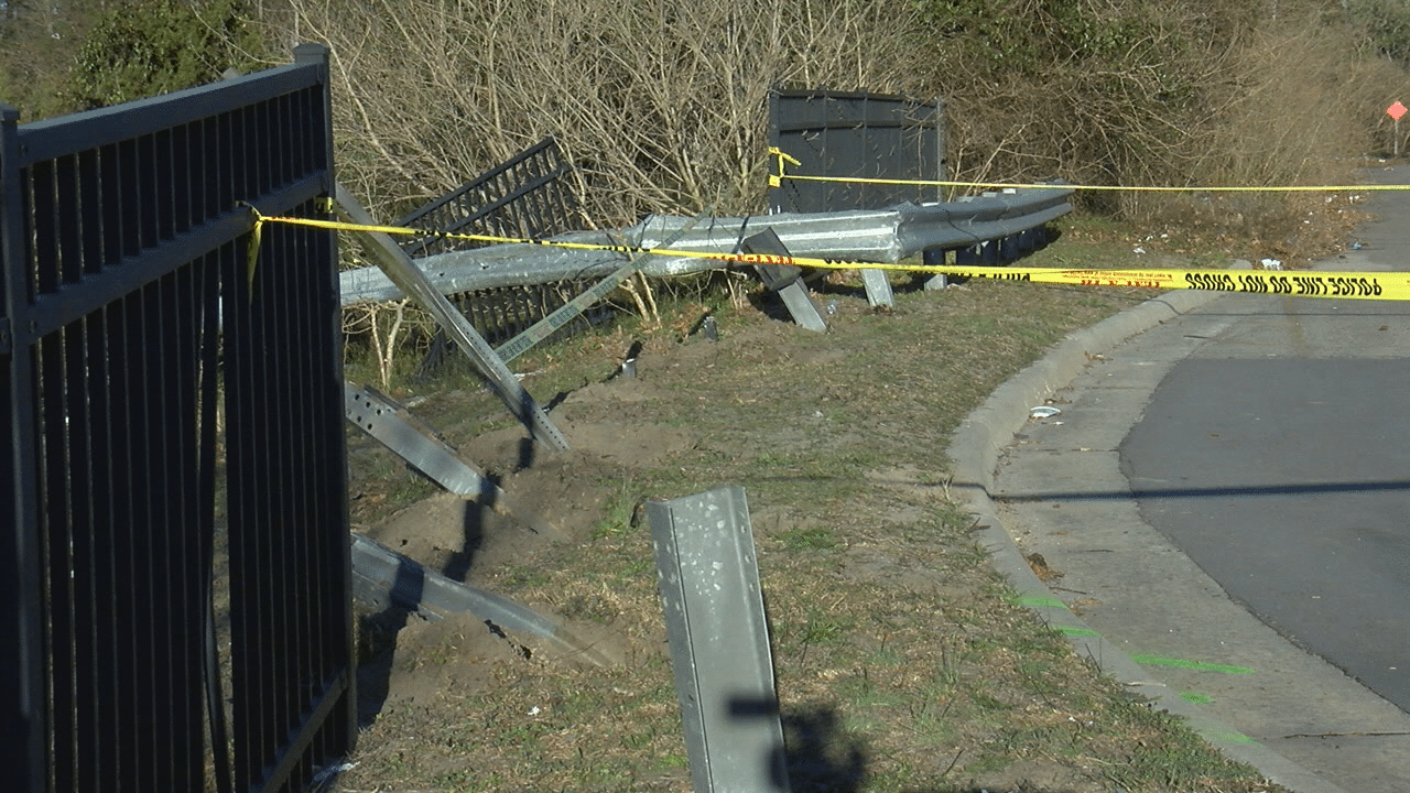 Man killed in Wilmington crash after car left road, overturned WWAYTV3