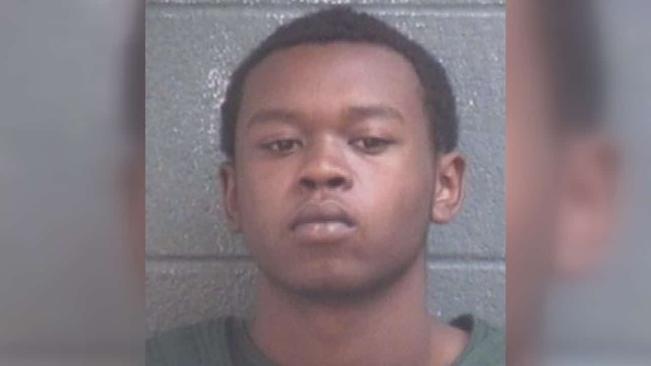 Man sentenced to at least eight years in prison for Burgaw armed