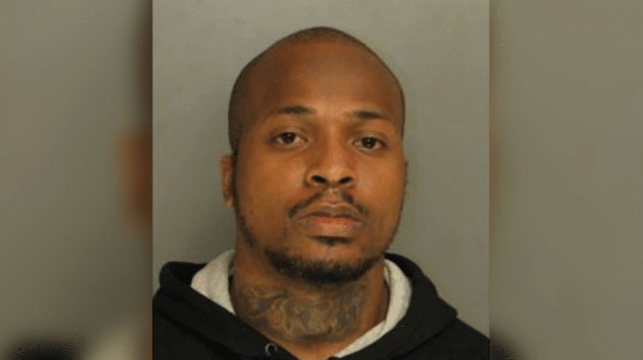 Murder suspect with ties to North Carolina wanted by U.S. Marshals ...