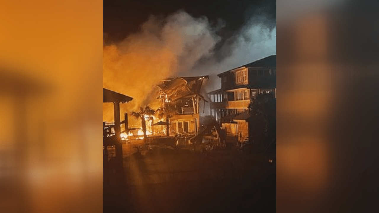 Two homes destroyed in overnight fire at Ocean Isle Beach WWAYTV3