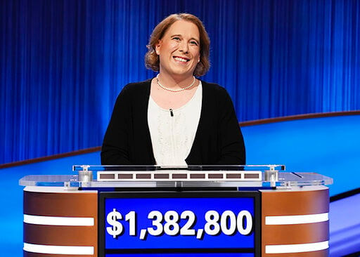 ‘jeopardy!’ Champ Amy Schneider Opens A New Chapter For Show