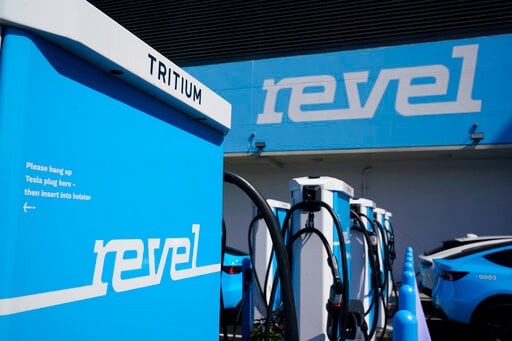 States Get Go Ahead To Build Electric Car Charging Stations