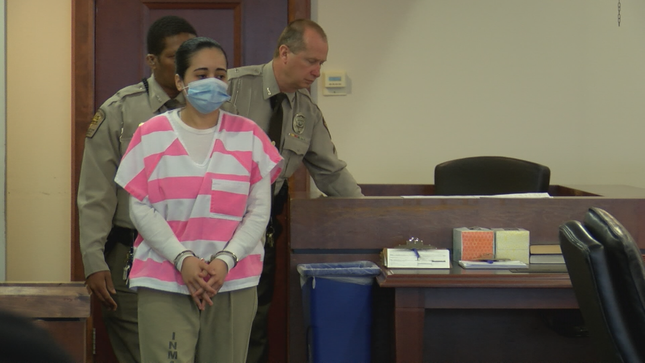 Wilmington woman pleads guilty to leaving newborn in trash can - WWAYTV3