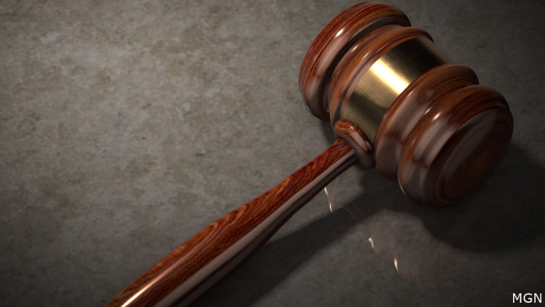 Gavel1