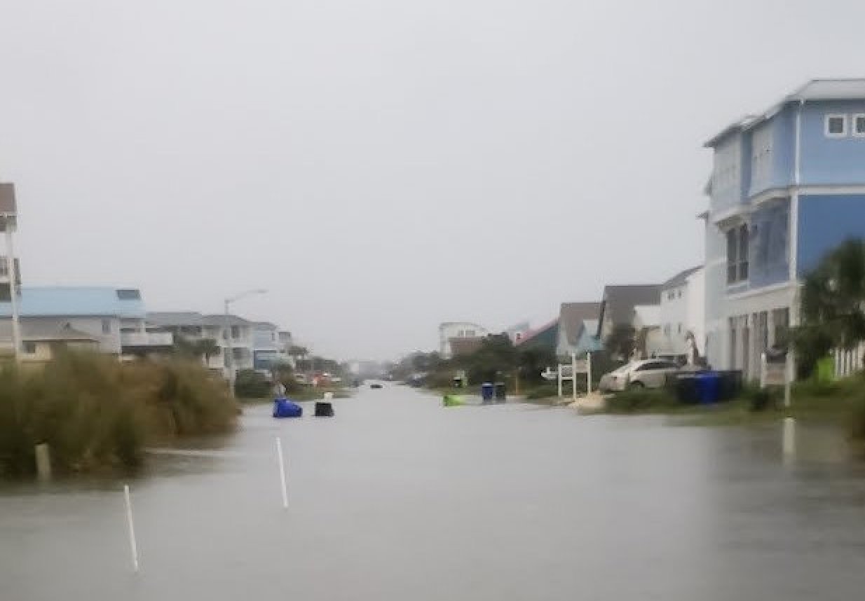 Oak Island sees flooding during early morning storms WWAYTV3